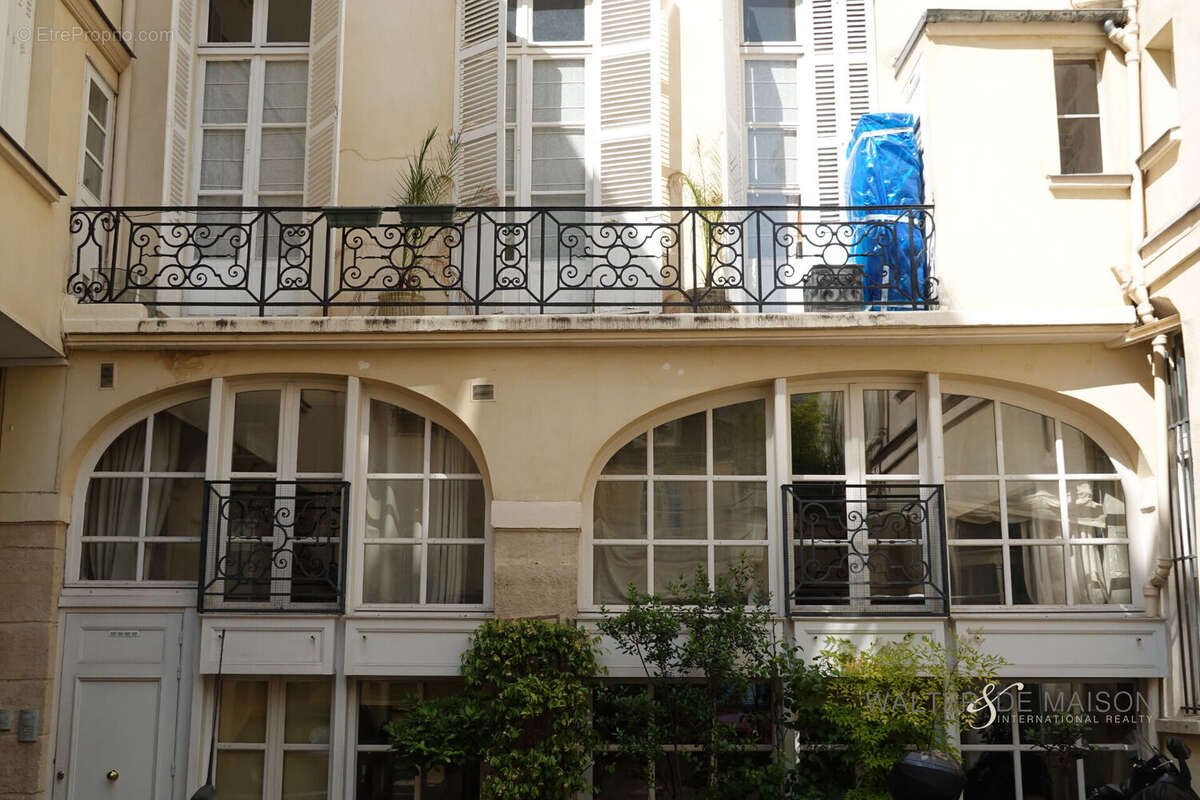 Appartement à PARIS-6E