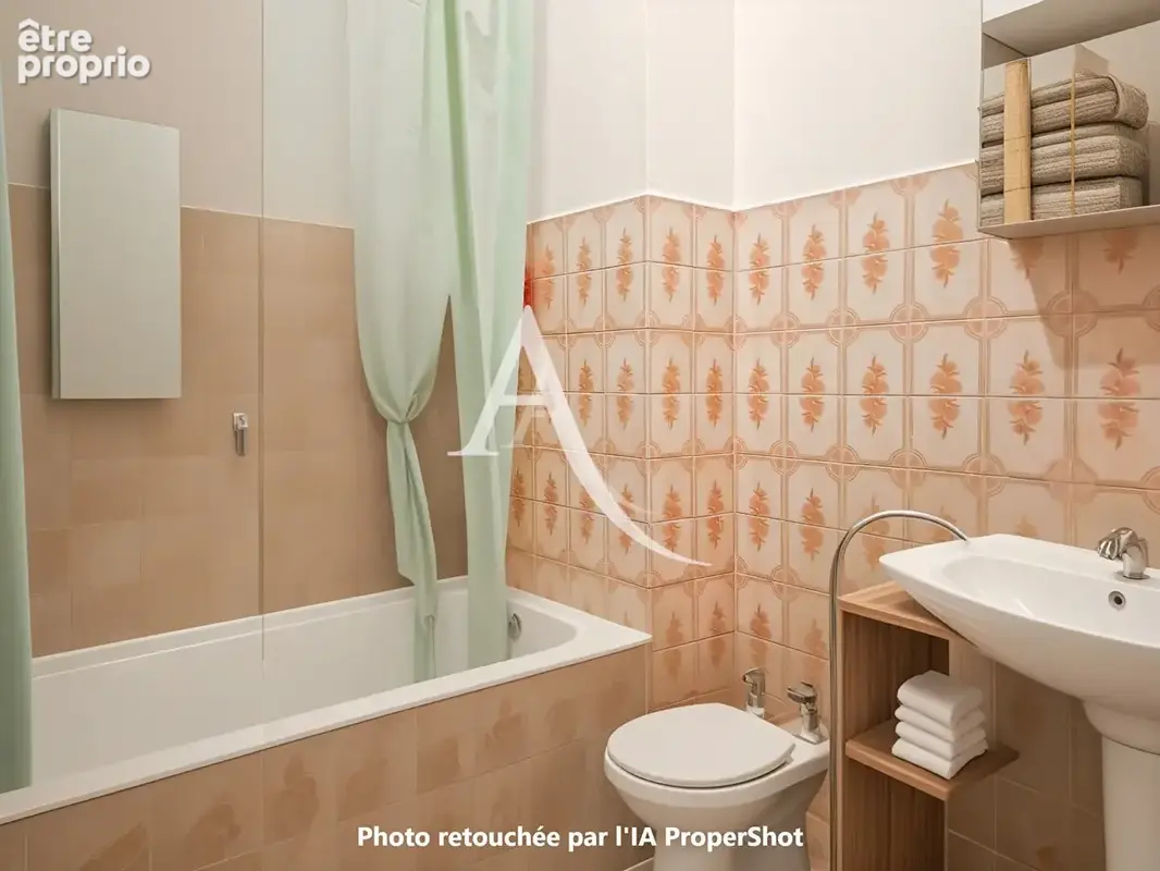 Appartement Cannes 2 pièces 42 m² - Banane - Proche plages Croisette - Vue dégagée collines. - photo 5
