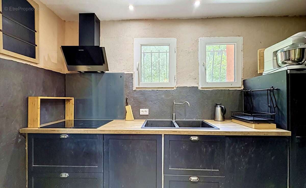 MAISON de 108 m² avec parcelle de 2992m² LE CANNET-DES-MAURES - photo 2