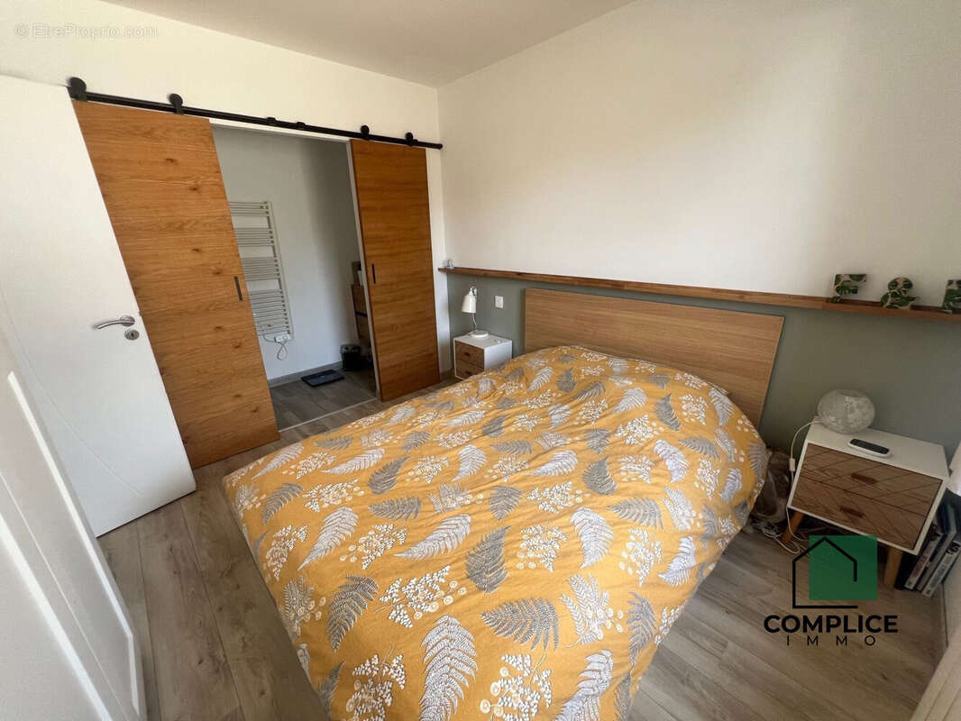 Maison 90 m² à Saint-Etienne-De-Montluc  - photo 8
