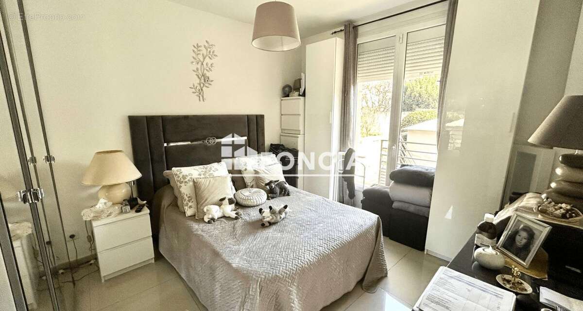 Maison à L&#039;HAY-LES-ROSES