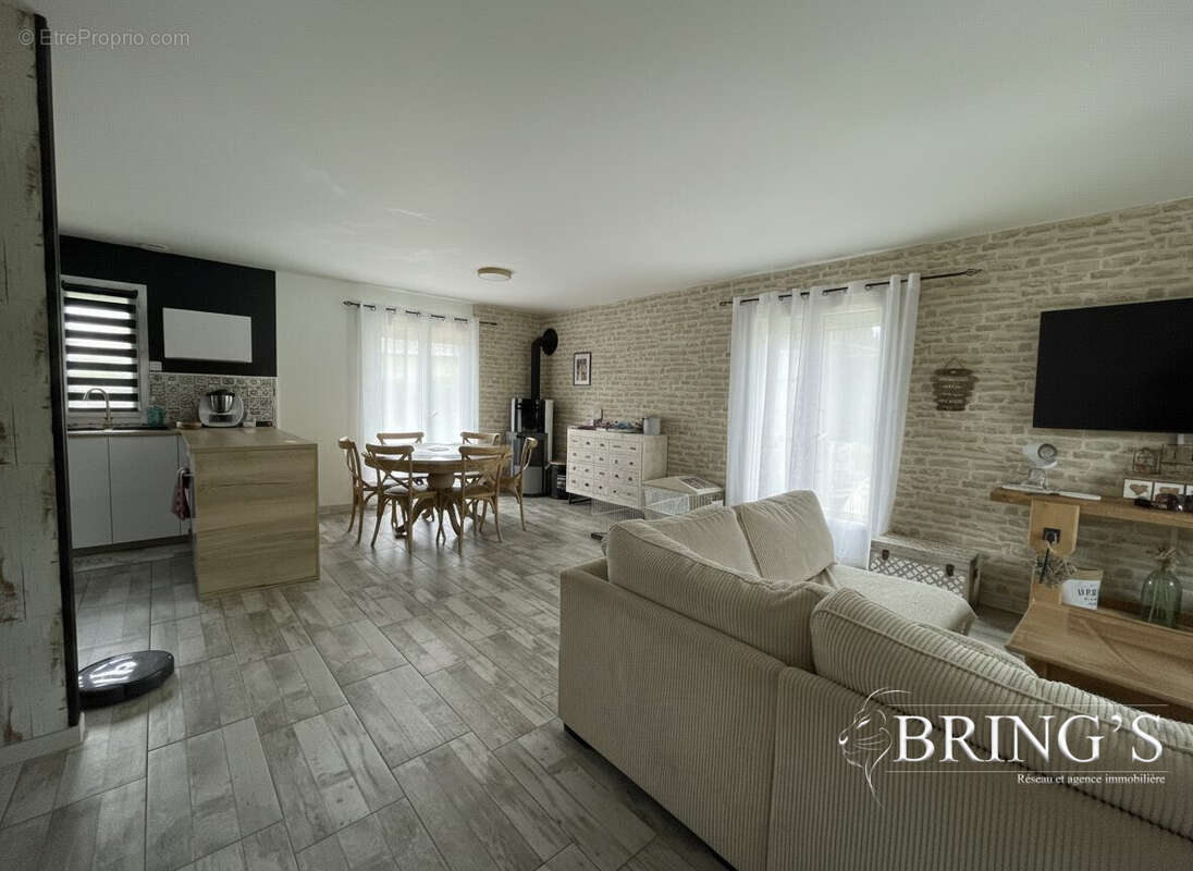 Maison 112 m² à Conde-Sur-Sarthe  - photo 6