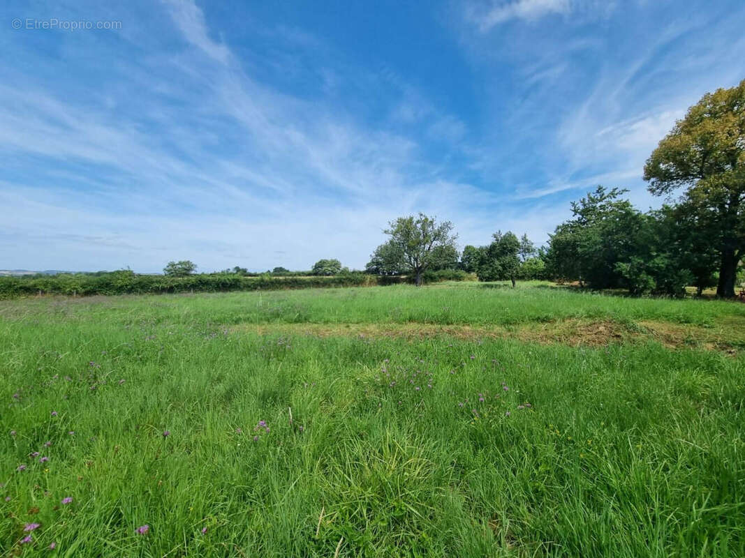 Photo 2 - Maison à CLESSY