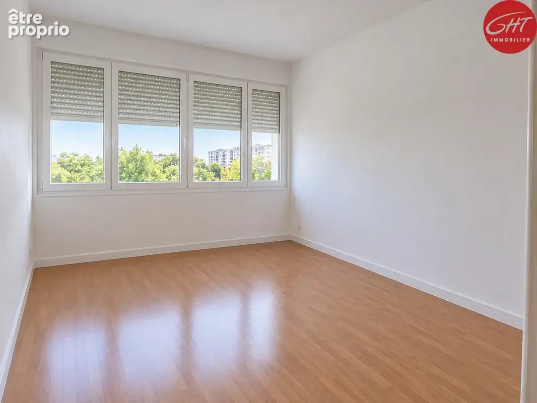 Appartement vendu loué T4 82,5m2 avec garage et cave - photo 5