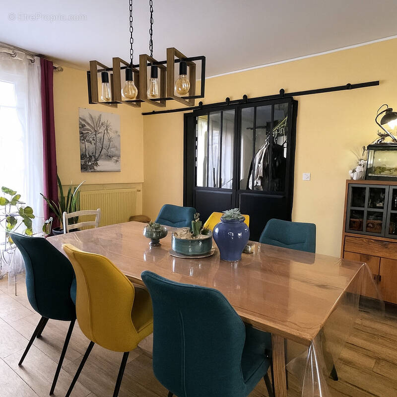 Maison à COULOUNIEIX-CHAMIERS