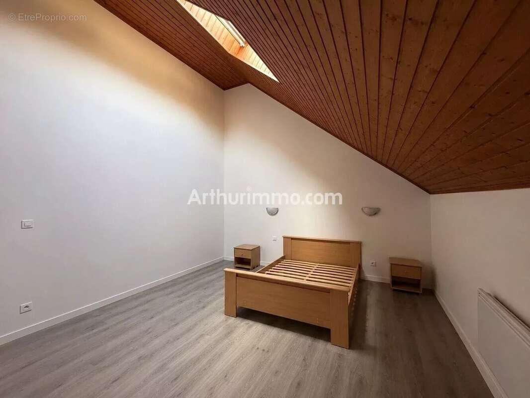 Maison 8 pièces avec piscine et dépendances – Terrain de 3 673 m² - photo 17