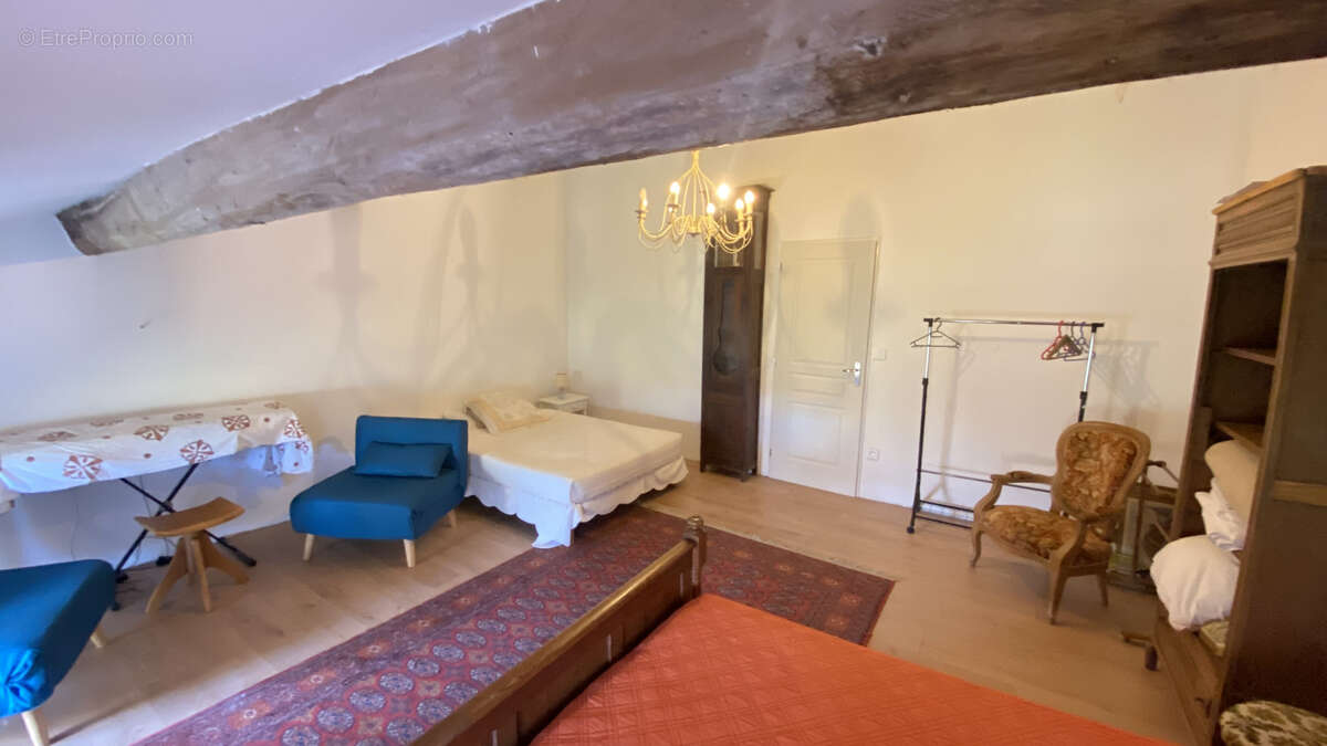 Maison à BOUTENAC-TOUVENT