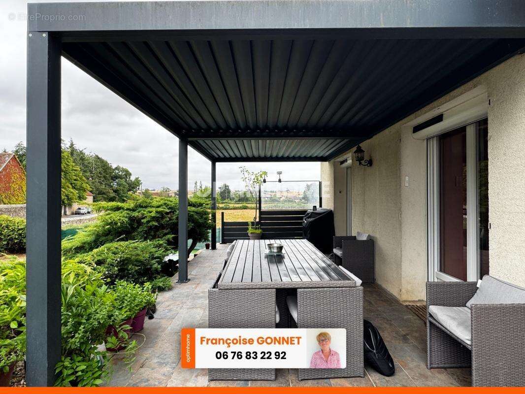 Maison 215 m² - 5 chambres - Terrain 4 200 m² - Piscine - 257 000 € - SAINT PIERRE LES ETIEUX - 18200 - photo 18