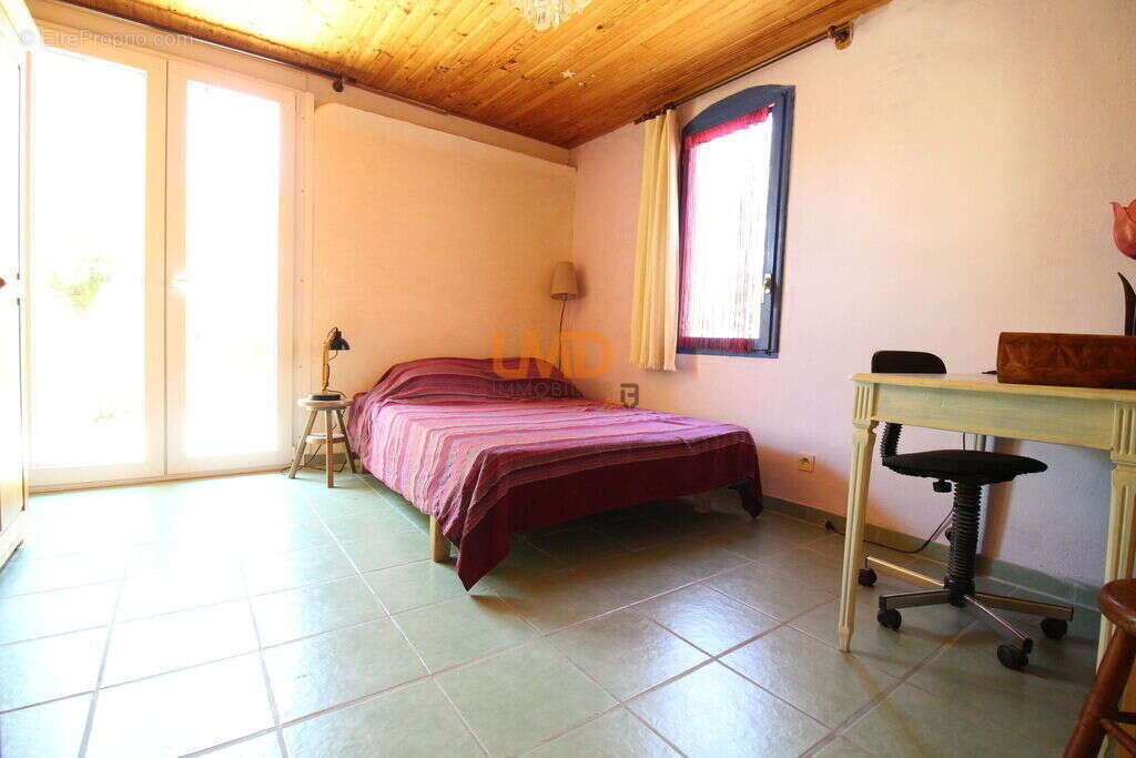 Maison à SAINT-ANDRE-DE-CRUZIERES