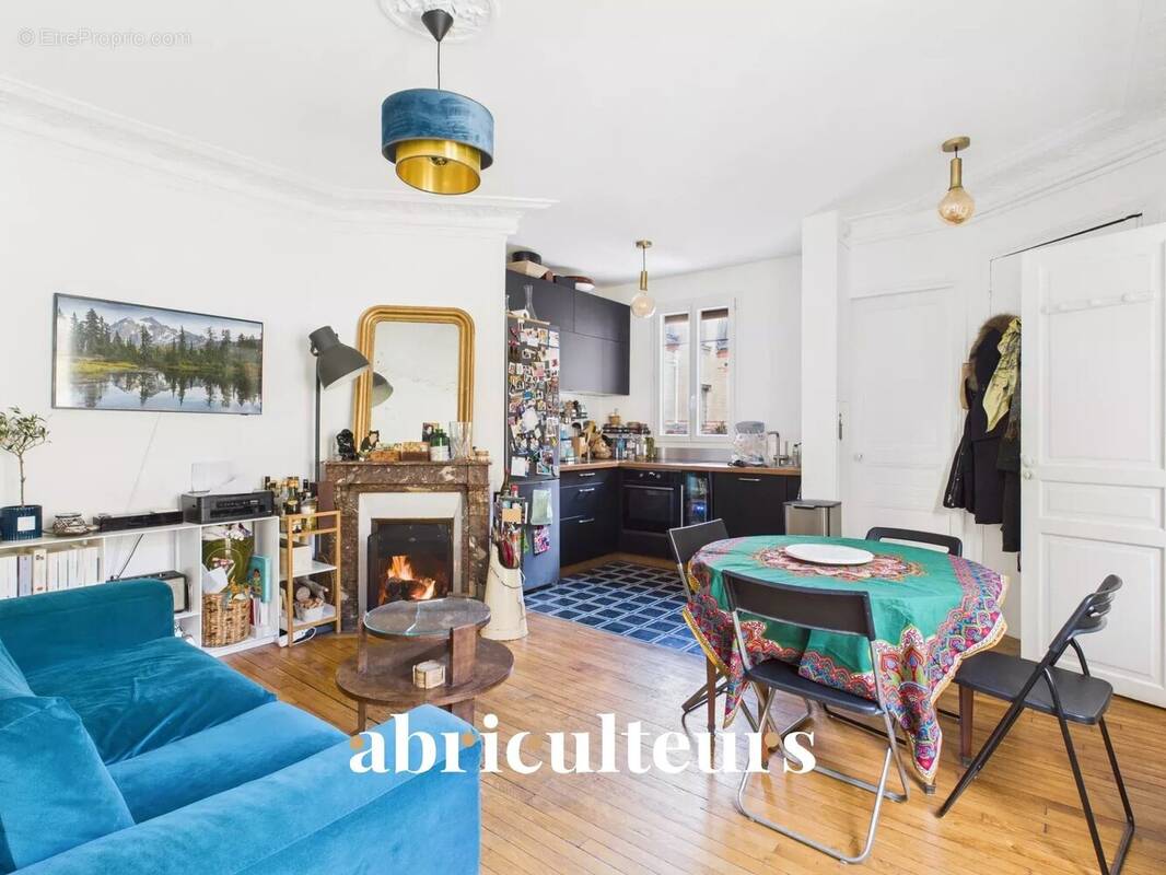 Appartement à PARIS-18E