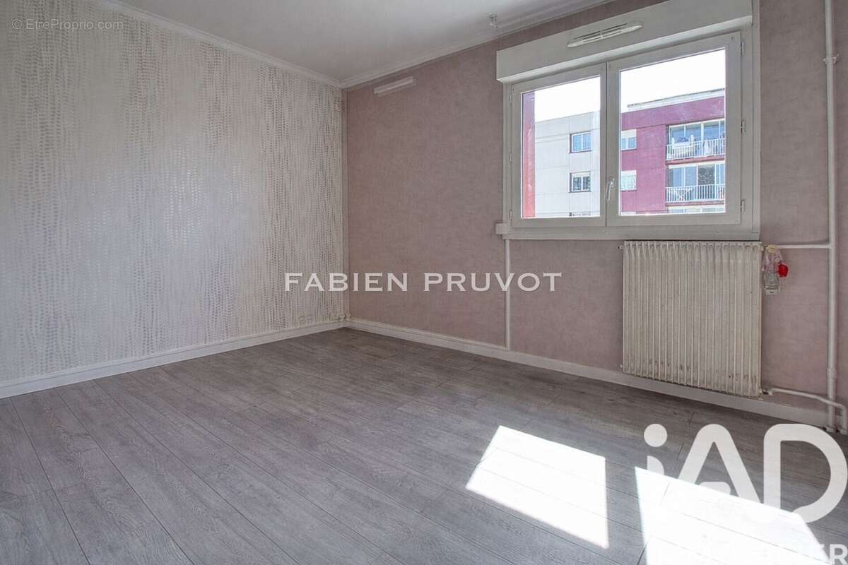 Photo 8 - Appartement à MONTIGNY-LES-CORMEILLES