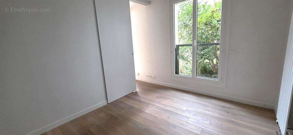 Appartement à LEVALLOIS-PERRET