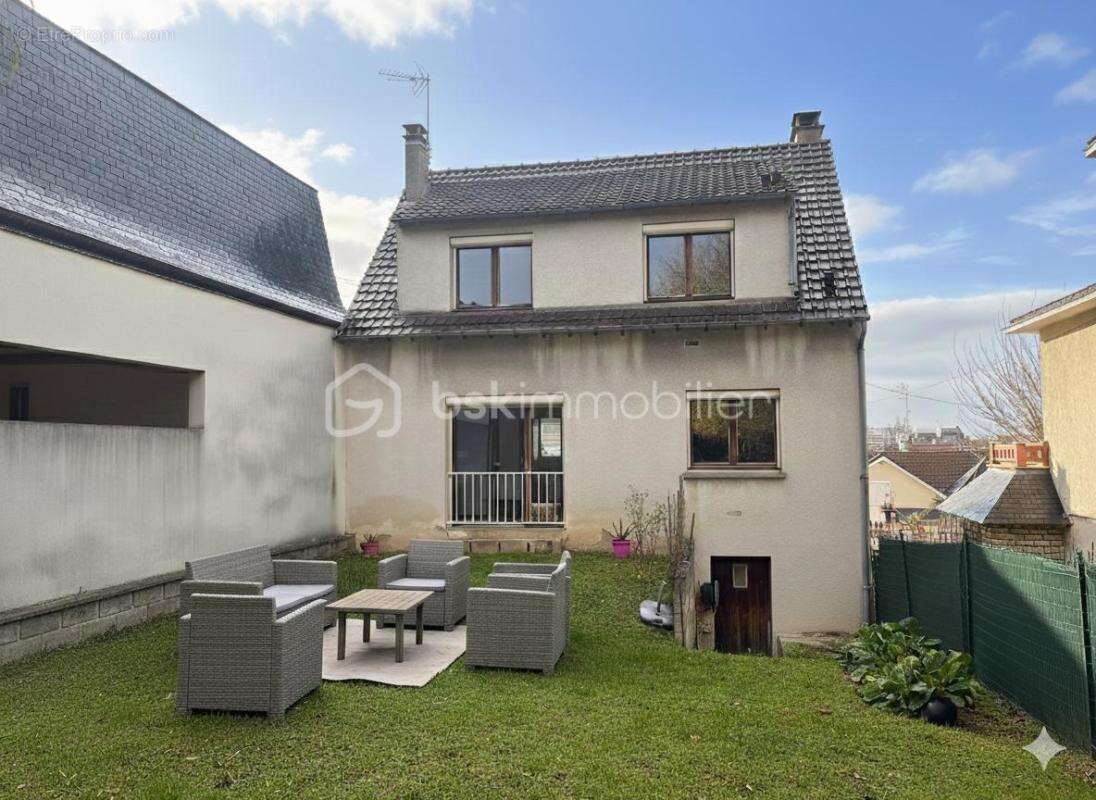 Maison à VITRY-SUR-SEINE