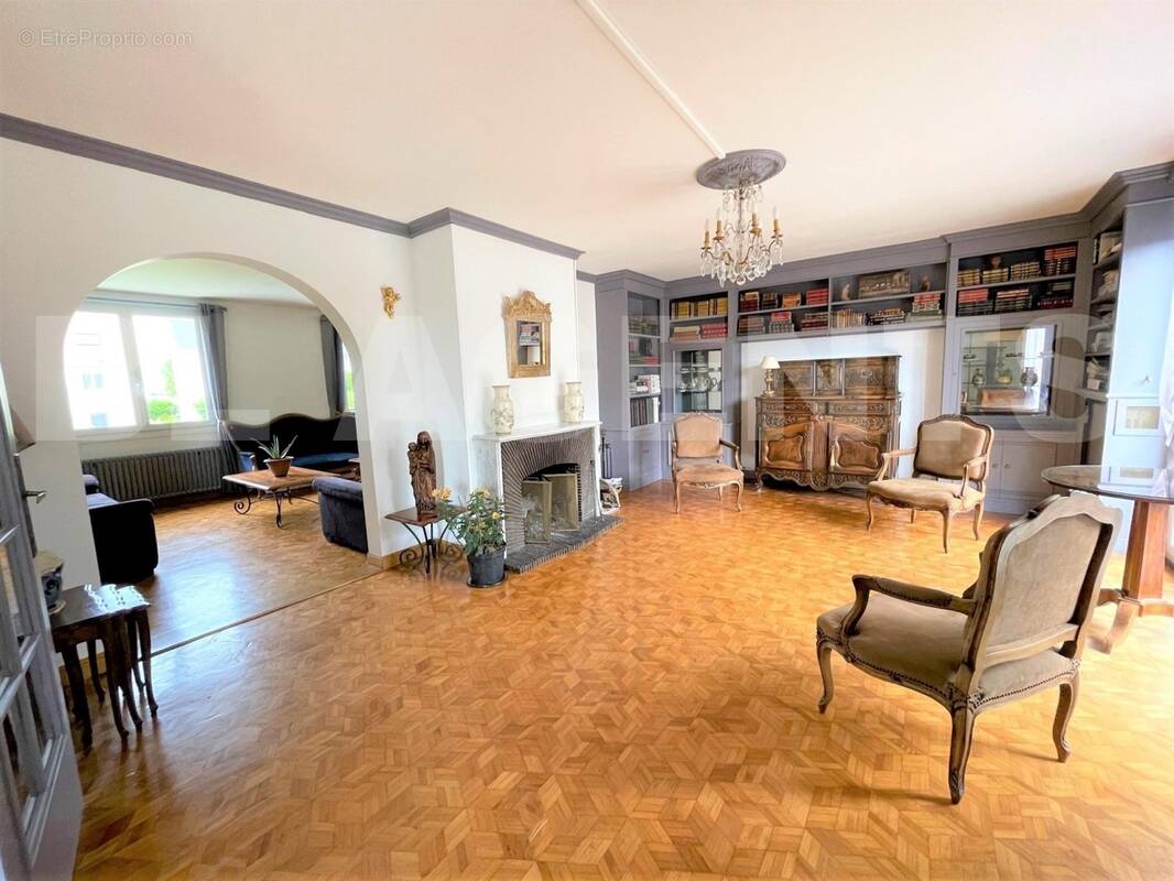 14 - Maison à RAMBOUILLET