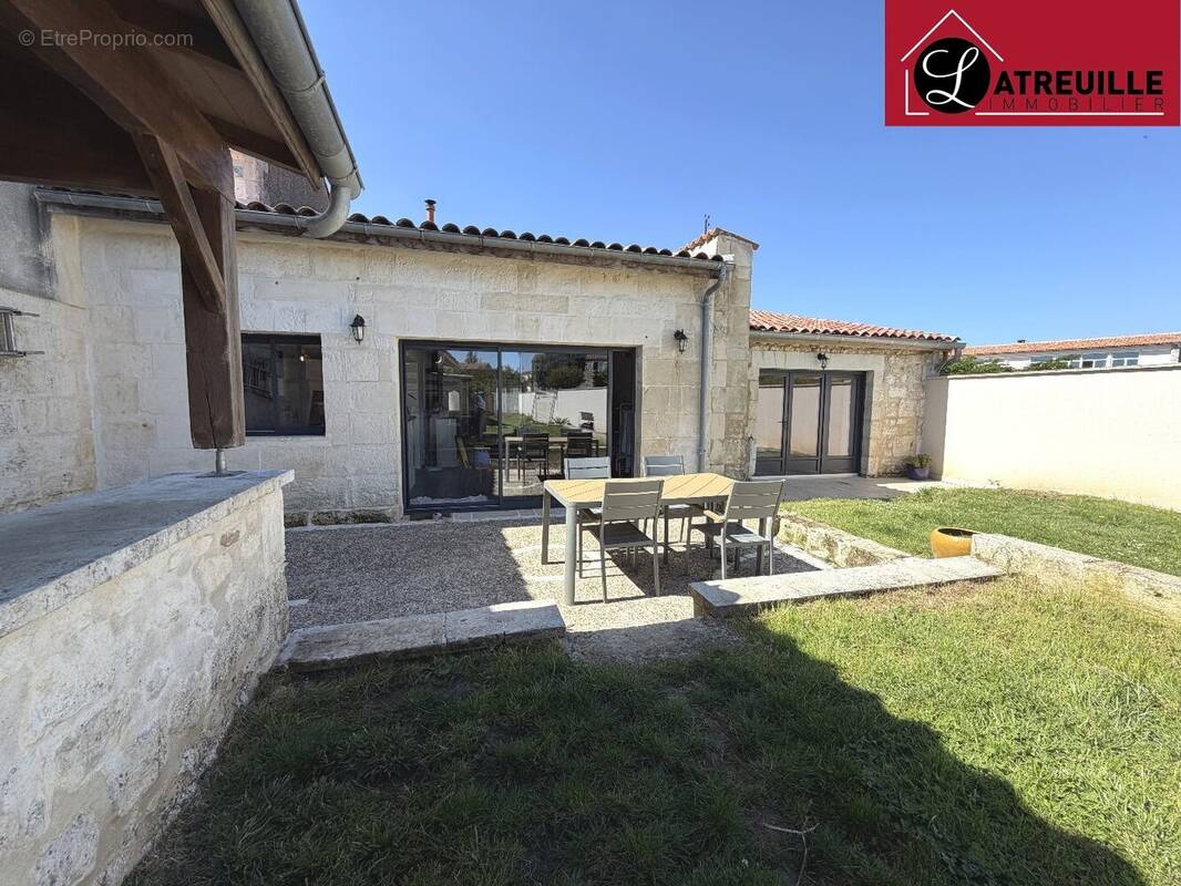 Maison à PONS
