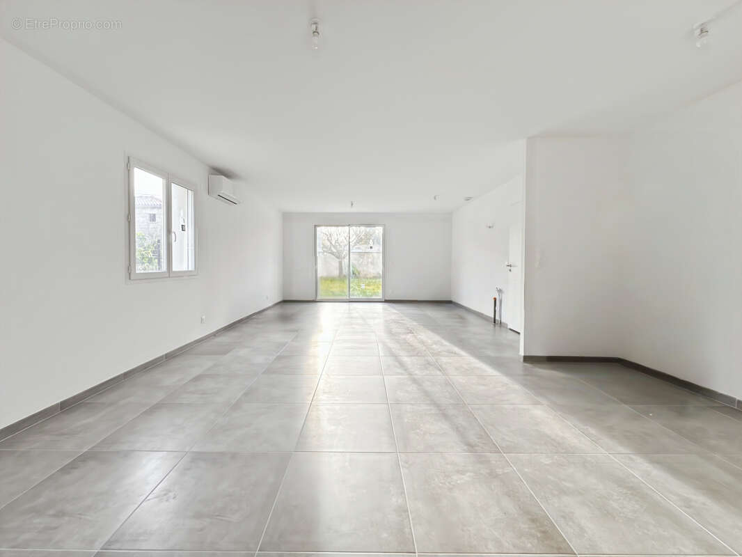Saint-didier-de-formans, à deux pas des écoles, maison 4 pièces 100 m2 - photo 3