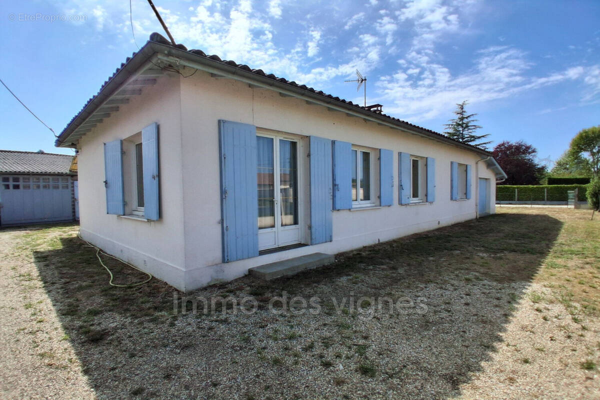 Maison à AMBARES-ET-LAGRAVE