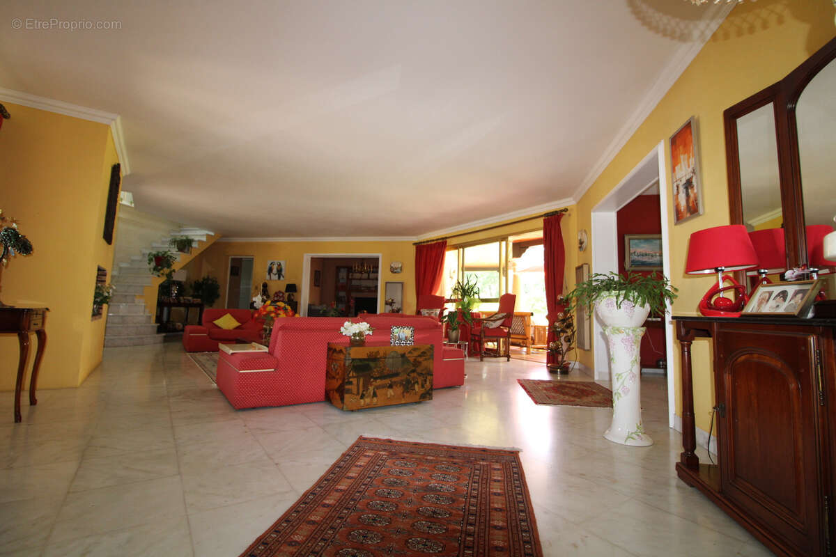 Maison à SAINT-CHRISTOL-LES-ALES