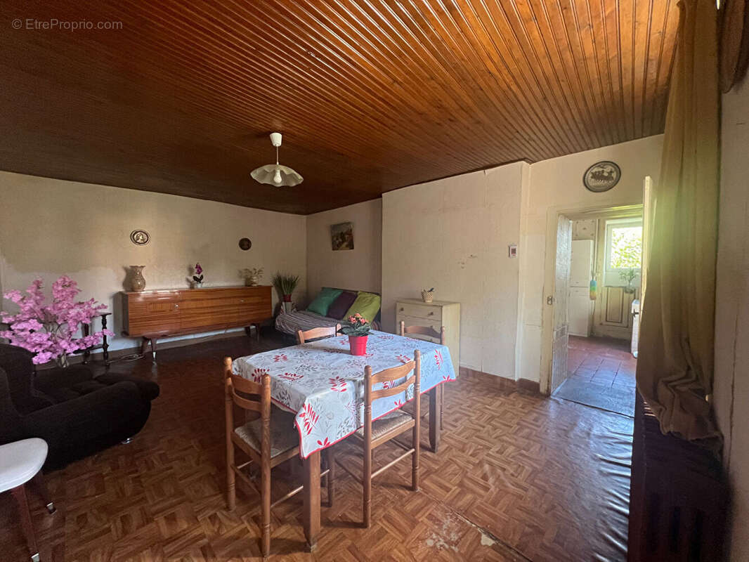 Maison à SAINT-DESIRE