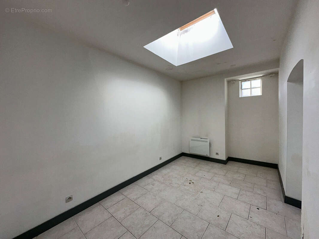 Appartement à MARENNES