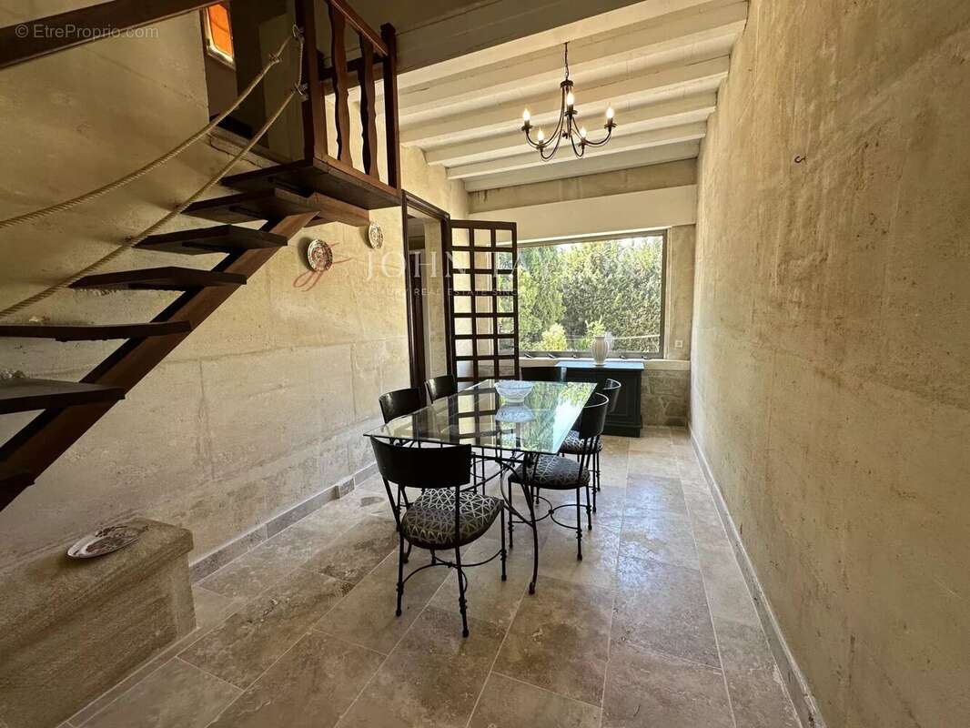Fontvieille - Maison en pierre avec piscine - photo 8
