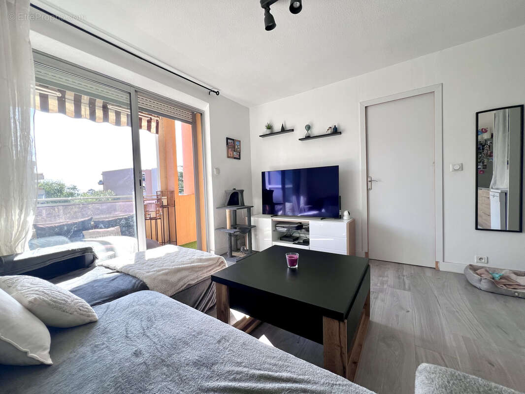 Appartement à MANDELIEU-LA-NAPOULE