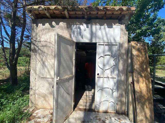 Terrain à FLORENSAC