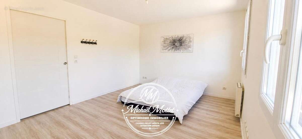 Maison contemporaine de plain-pied sur 1 282 m² de terrain – Saint-Samson-de-la-Roque (27680) - photo 10