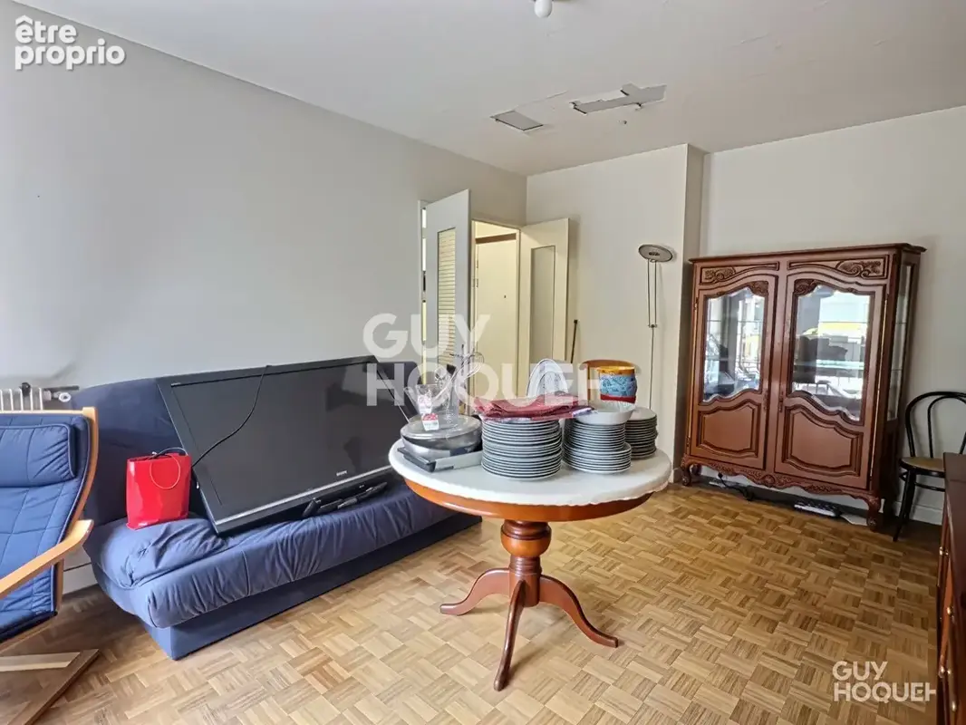 Gros potentiel - 2 pièces 44m2 + 5 m2 de balcon - photo 4