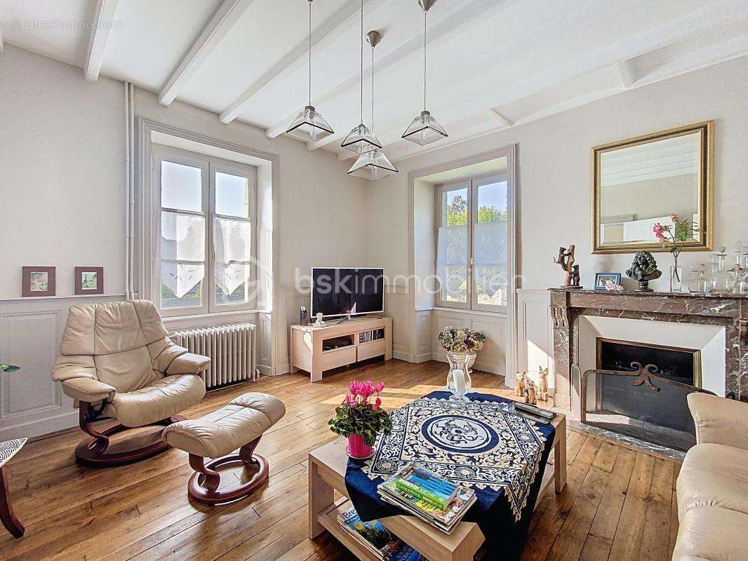 Maison à PLOUER-SUR-RANCE