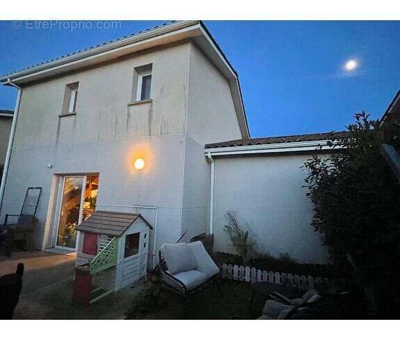 Maison à FONTENILLES