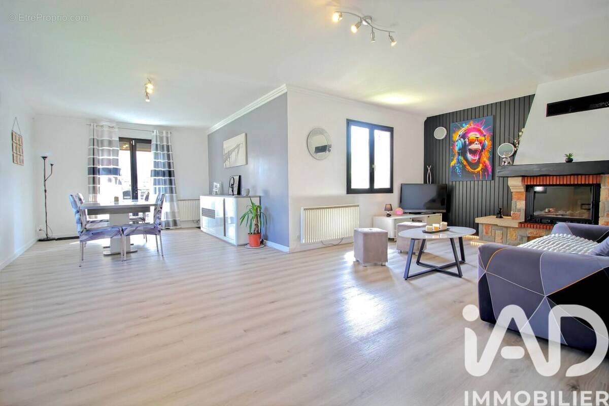 Photo 1 - Maison à ANET