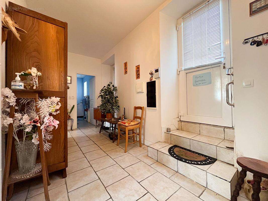 Maison Ecueille 4 pièce(s) 92 m2 - photo 7