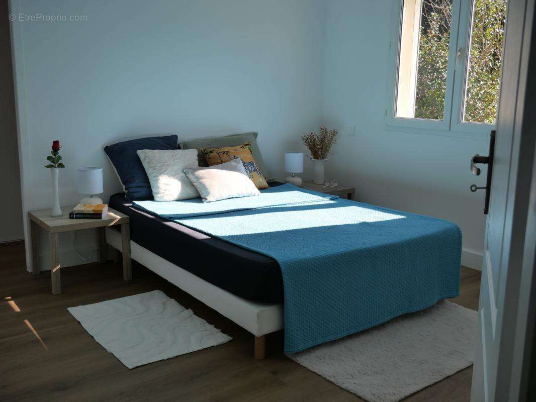 Maison à SAINT-MARTIN-DE-VALGALGUES