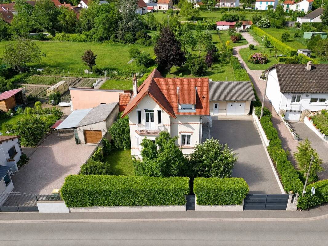Maison à SAINT-POURCAIN-SUR-SIOULE
