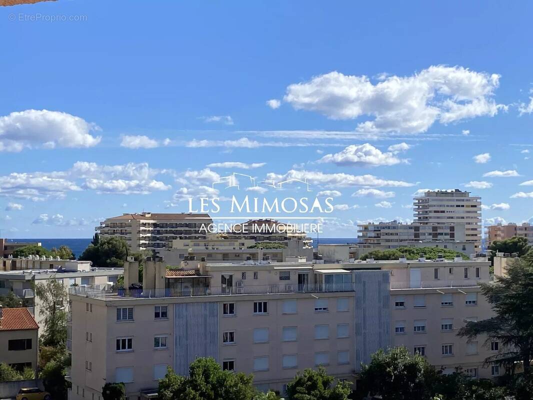 Appartement à FREJUS