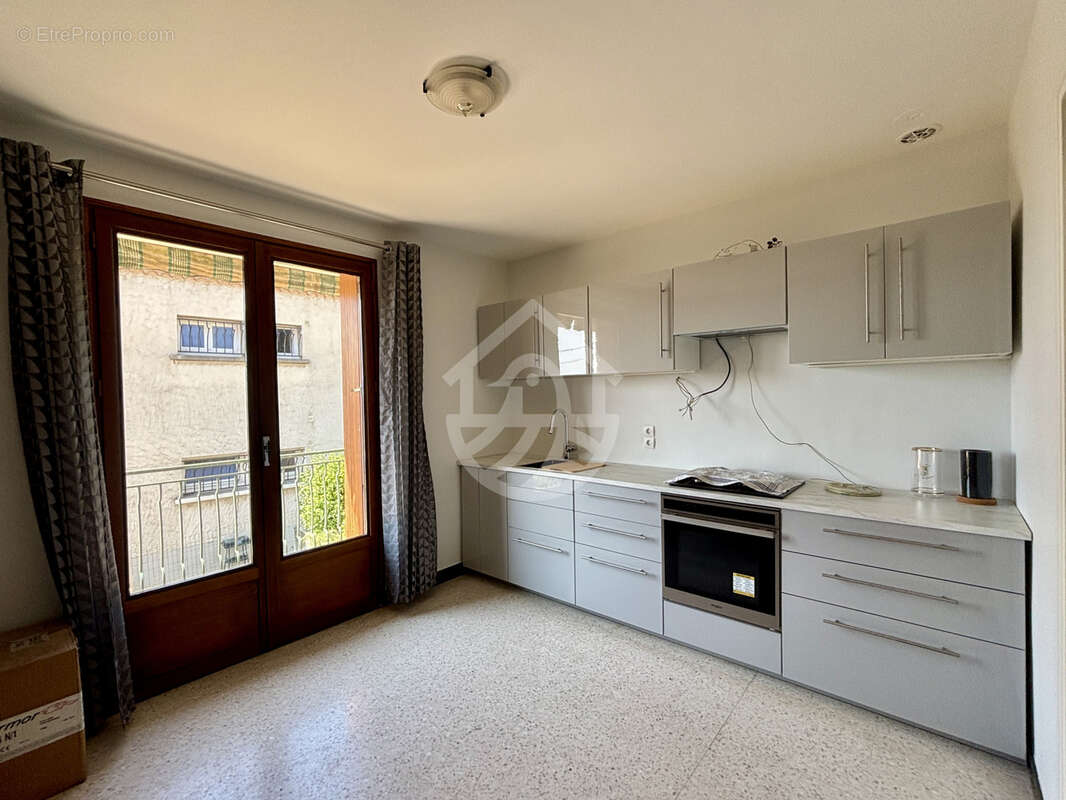 La voulte sur rhone : maison années 70 - 6 pièces - photo 6