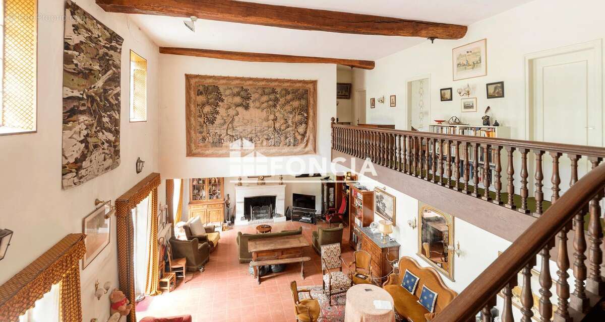 Maison à AVRAINVILLE