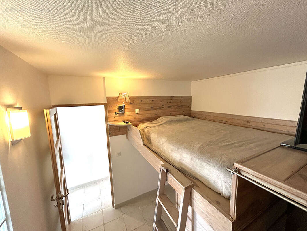 Appartement à FRESNES