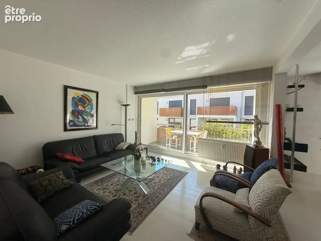 À vendre   Duplex rare de 169 m2 avec deux espaces de vie, balcons et trois stationnements   Saint-Louis - photo 14