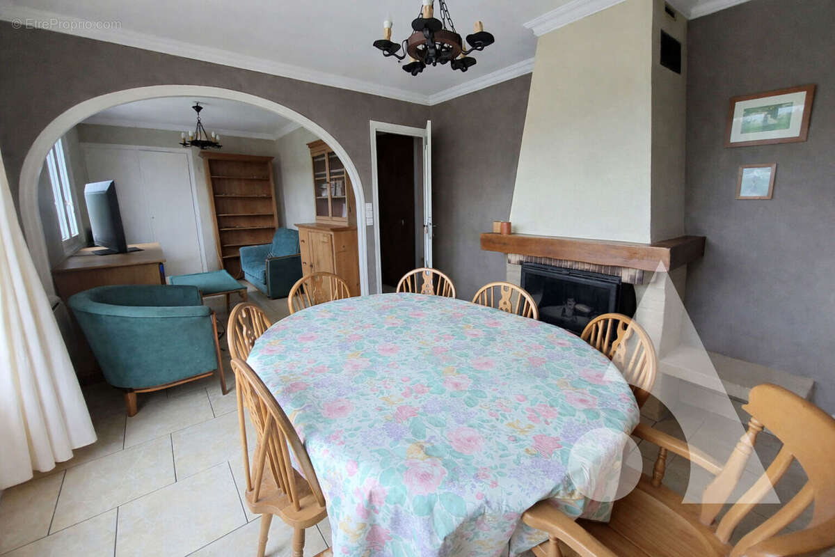 Maison à CREPY-EN-VALOIS