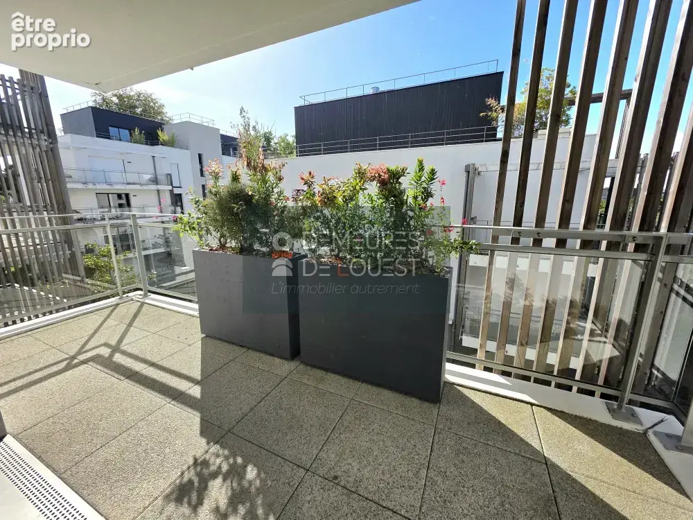 T2 - 42 m2 - 1 chambre - 1 grand balcon sud - 1 parking en sous-sol - photo 2