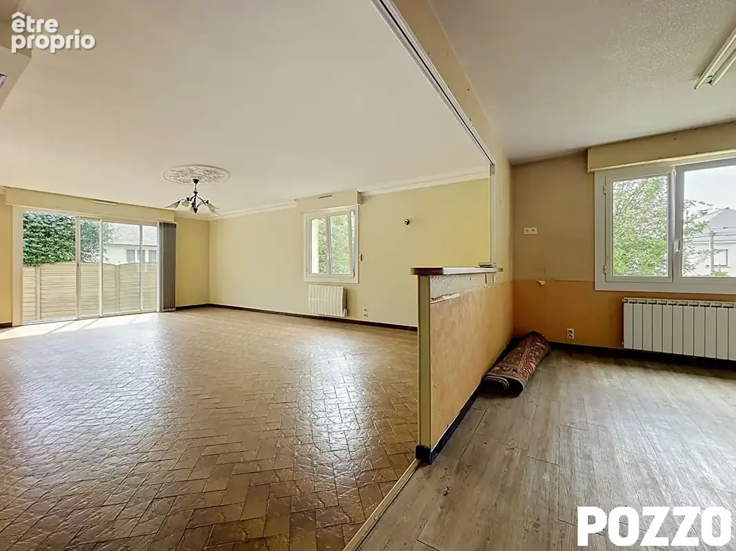 A Vendre - Saint Jean De La Haize - Maison 7 pièce(s) 140.83 m² - sous sol - vie de plain pied - photo 6