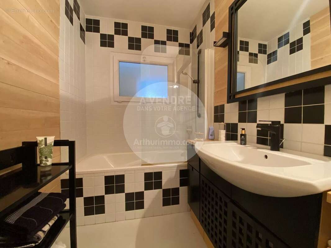 Appartement T3 traversant avec vue mer, bd Albert 1er - photo 8