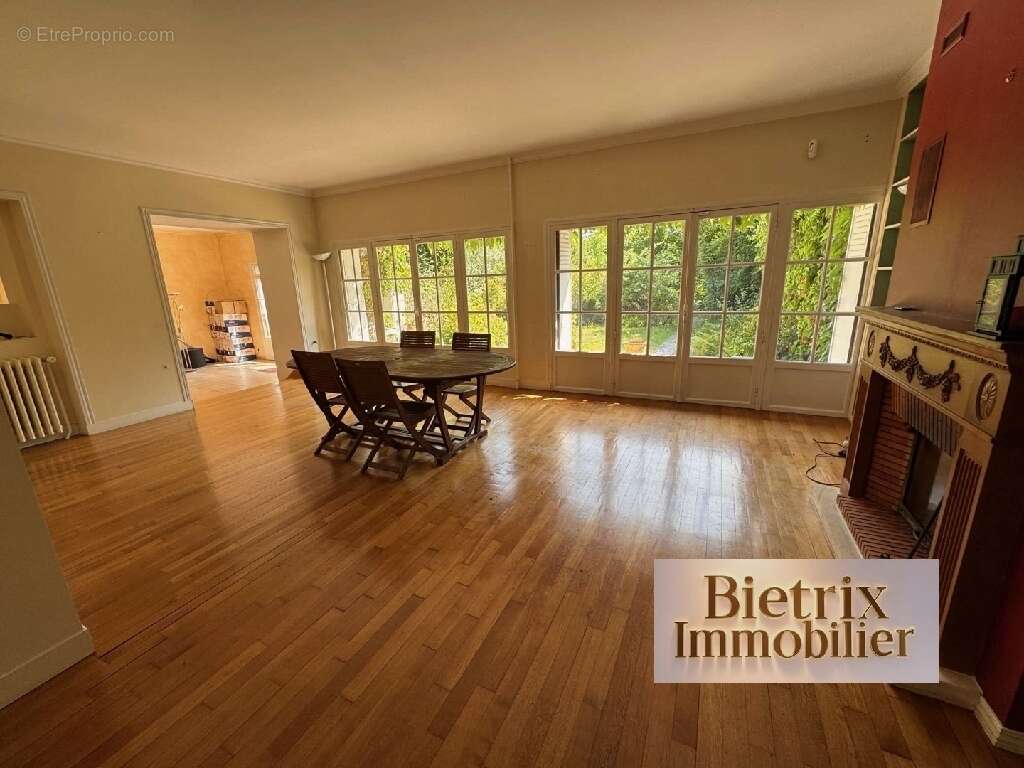 Maison à L'ISLE-ADAM