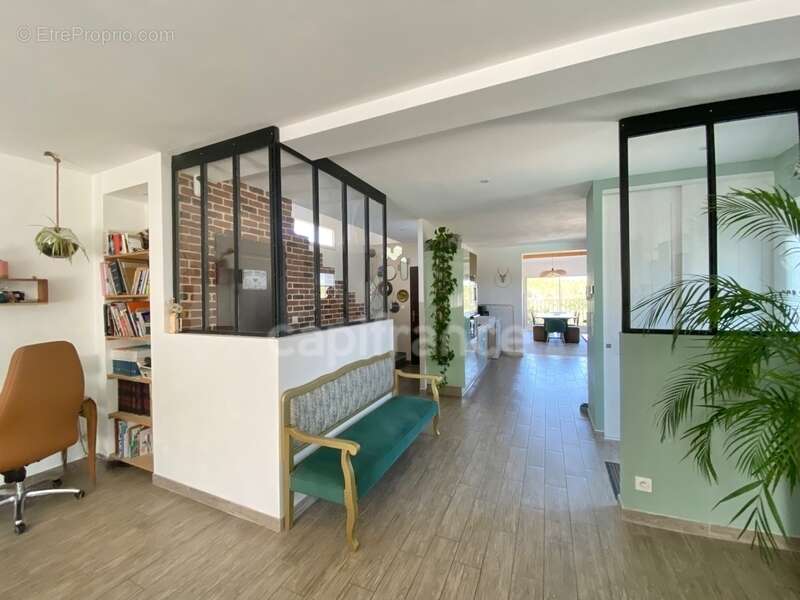 Maison à vendre avec vue panoramique à SAINT MAXIMIN (30) - photo 9