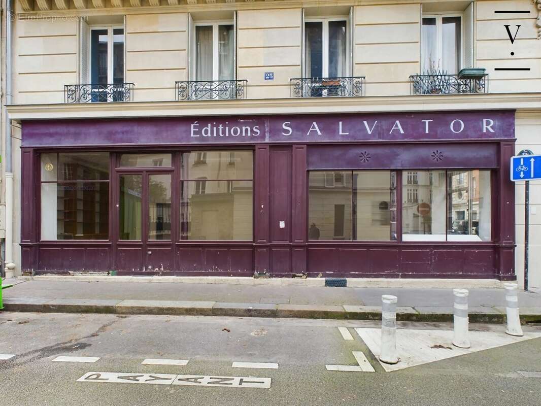 Commerce à PARIS-6E