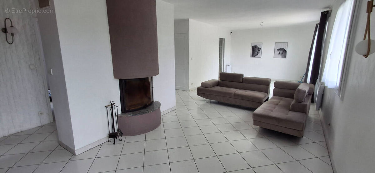 Maison à CREPY-EN-VALOIS