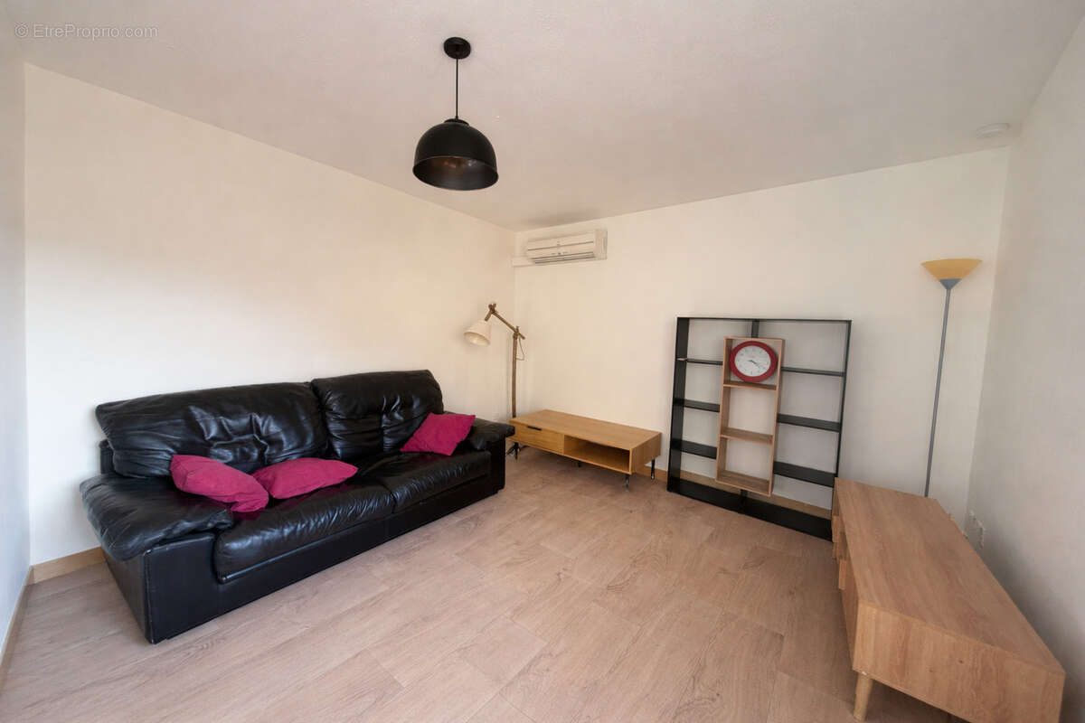 Appartement à SORGUES