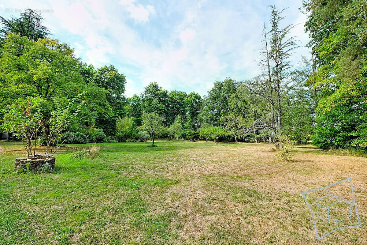 Maison à SAINT-FORGET